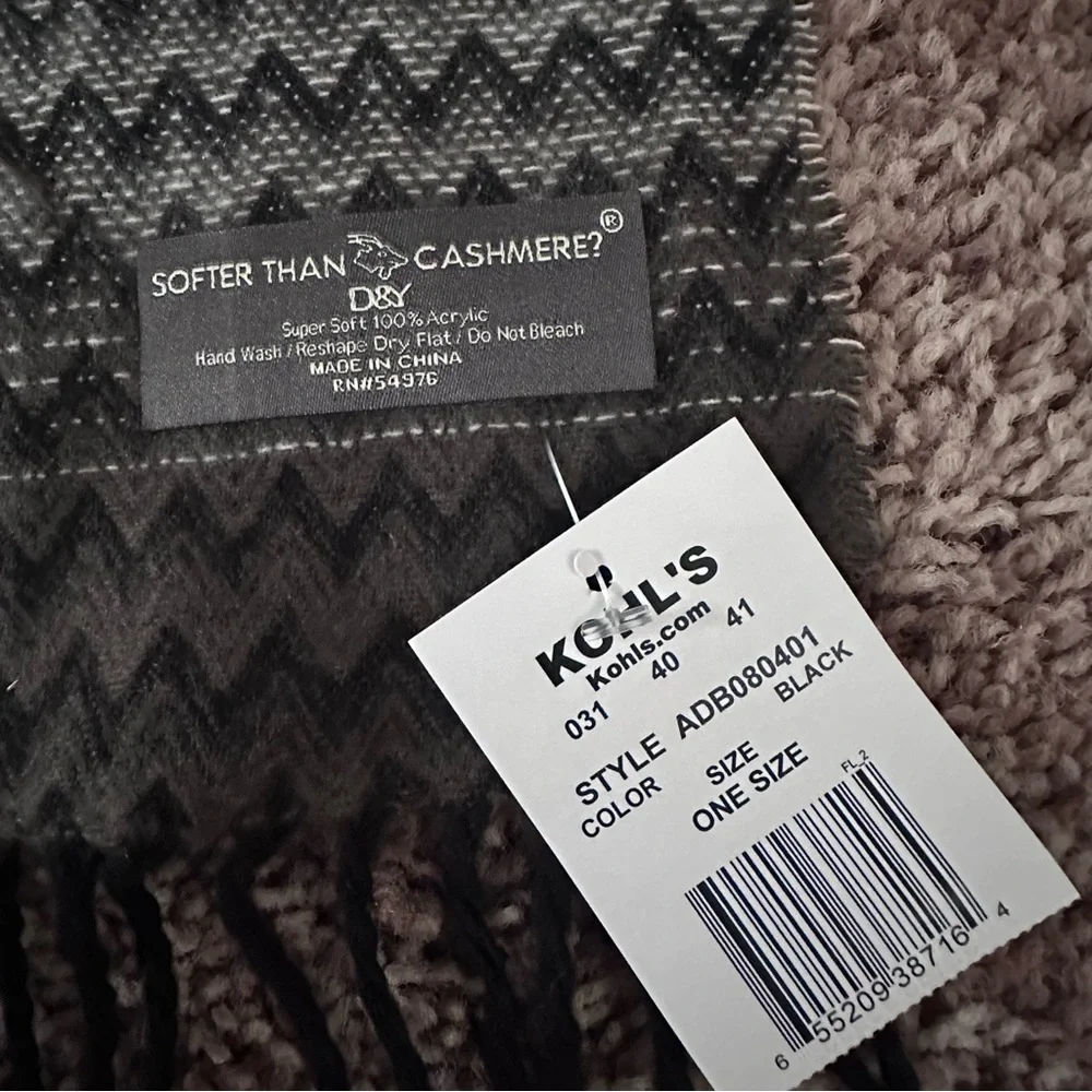 Cashmere Fringe Scarf - Picture 3 of 3